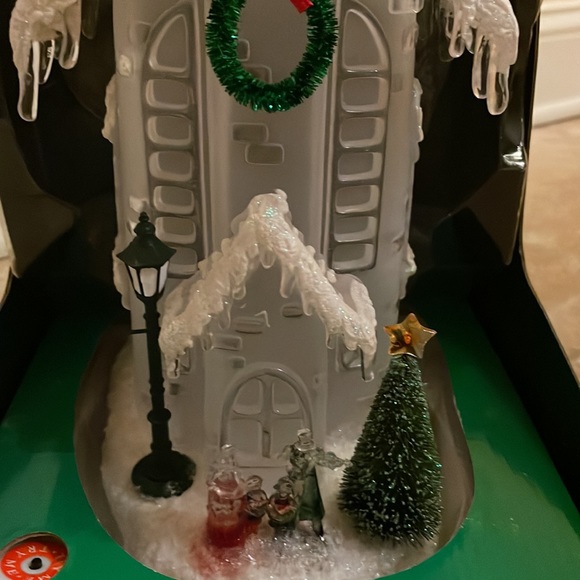 SALE Acrylic Light Up Church - Picture 4 of 7